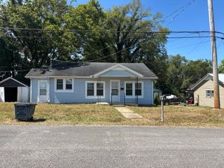 104 General Ave, Centerville, TN 37033