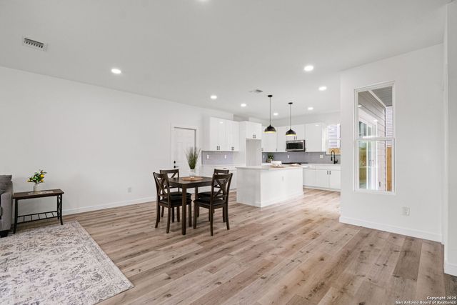 430 Dreiss St Unit #1, San Antonio, TX 78203