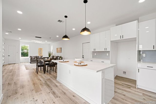 430 Dreiss St Unit #1, San Antonio, TX 78203