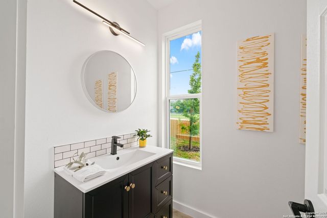 430 Dreiss St Unit #1, San Antonio, TX 78203