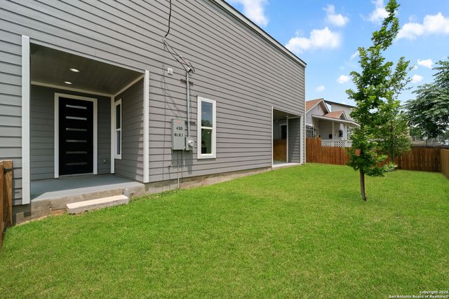 430 Dreiss St Unit #1, San Antonio, TX 78203
