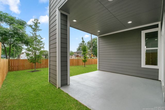 430 Dreiss St Unit #1, San Antonio, TX 78203