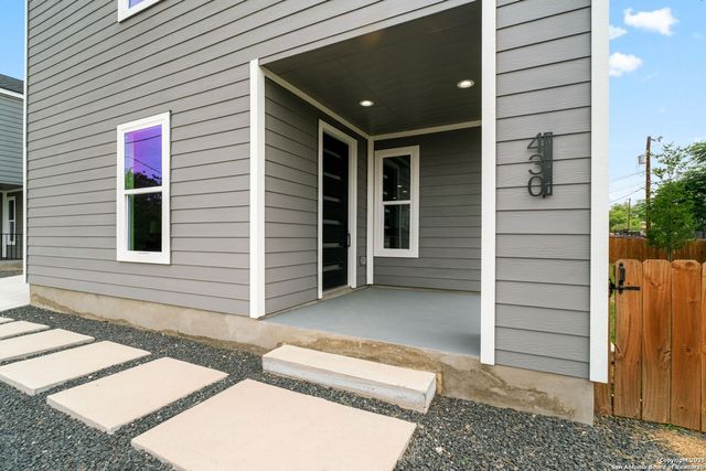 430 Dreiss St Unit #1, San Antonio, TX 78203