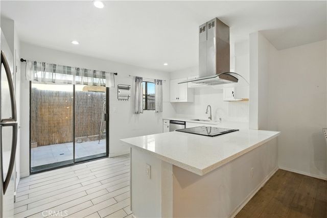 14937 Sherman Way 7, Van Nuys, CA 91405