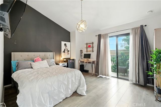 14937 Sherman Way 7, Van Nuys, CA 91405