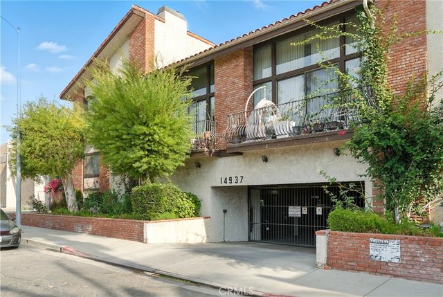 14937 Sherman Way 7, Van Nuys, CA 91405