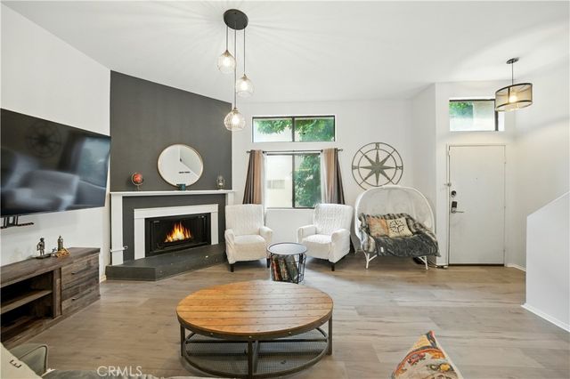 14937 Sherman Way 7, Van Nuys, CA 91405