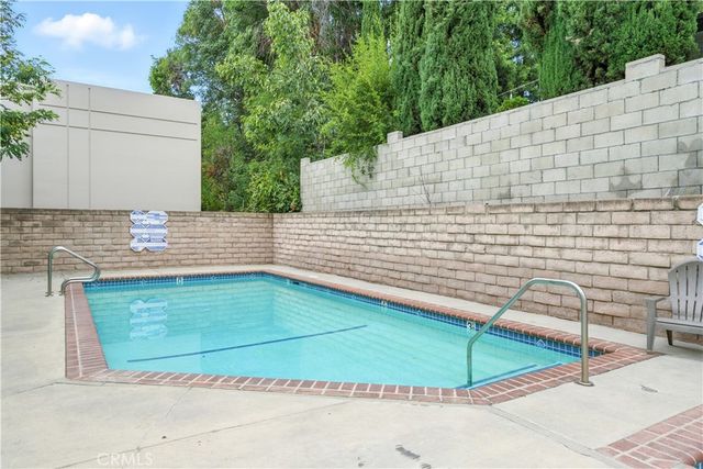 14937 Sherman Way 7, Van Nuys, CA 91405