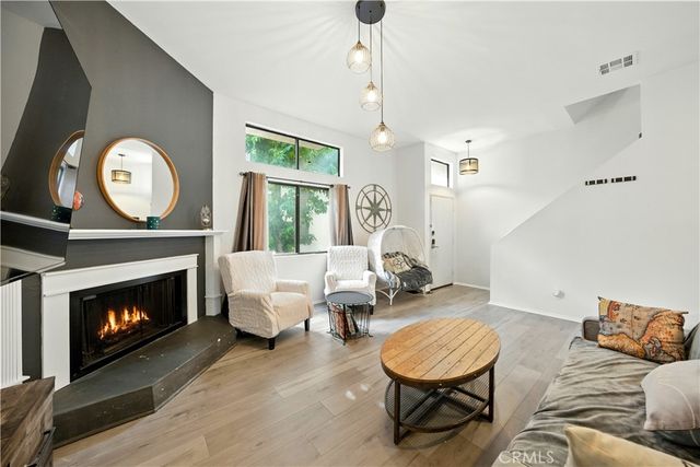 14937 Sherman Way 7, Van Nuys, CA 91405