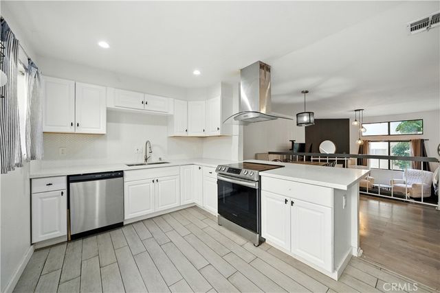 14937 Sherman Way 7, Van Nuys, CA 91405