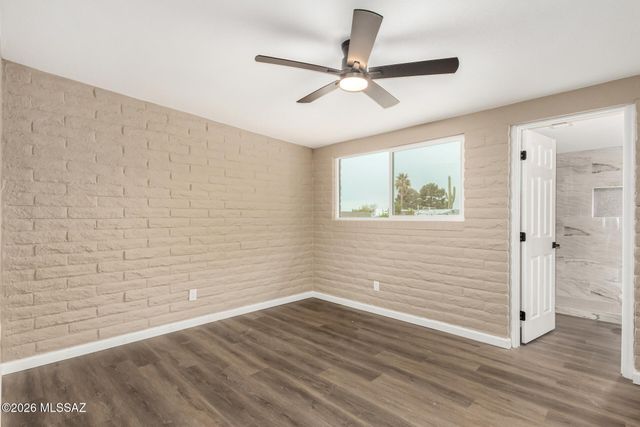 4702 S Apple Tree Avenue, Tucson, AZ 85730