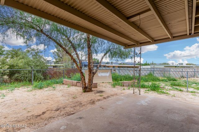 4702 S Apple Tree Avenue, Tucson, AZ 85730