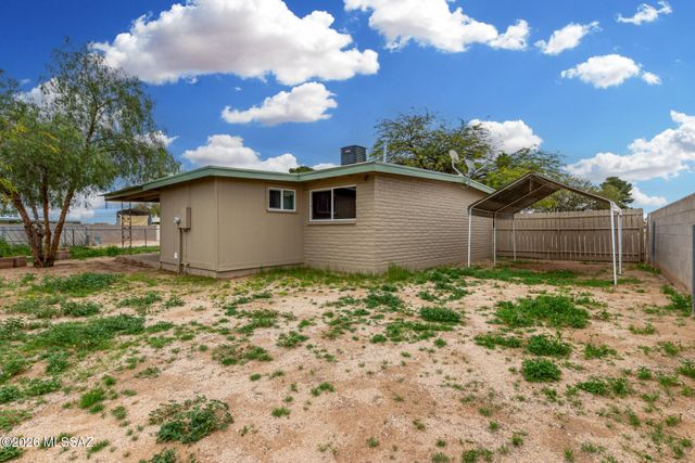 4702 S Apple Tree Avenue, Tucson, AZ 85730