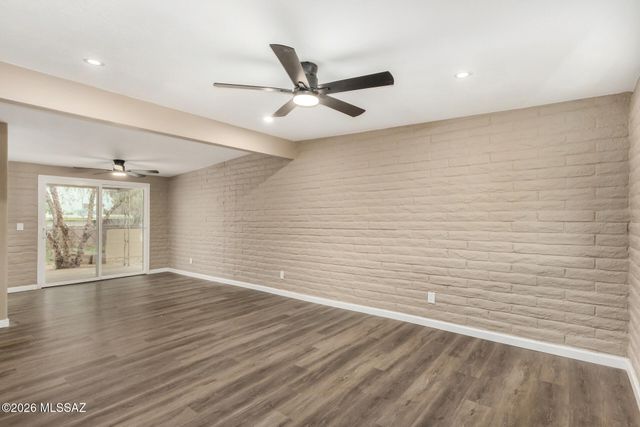 4702 S Apple Tree Avenue, Tucson, AZ 85730