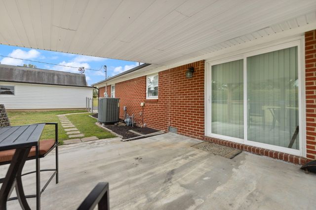 3090 Shakertown Road, Danville, KY 40422