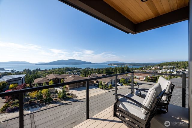 3923 Rock Ridge Parkway, Anacortes, WA 98221