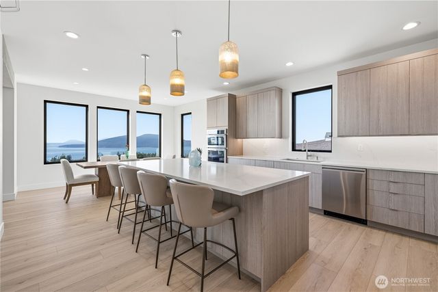 3923 Rock Ridge Parkway, Anacortes, WA 98221