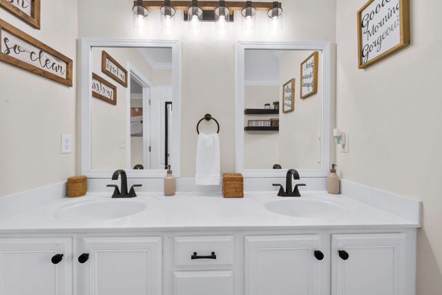 3412 Clegg Dr, Spring Hill, TN 37174