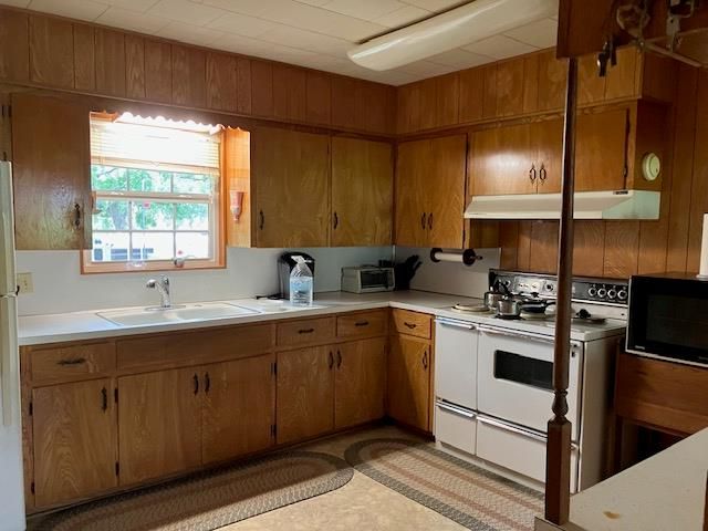 700 County Road 126 RD, Kingsland, TX 78639