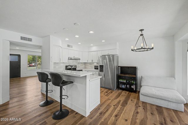 16457 N 47TH Street, Phoenix, AZ 85032