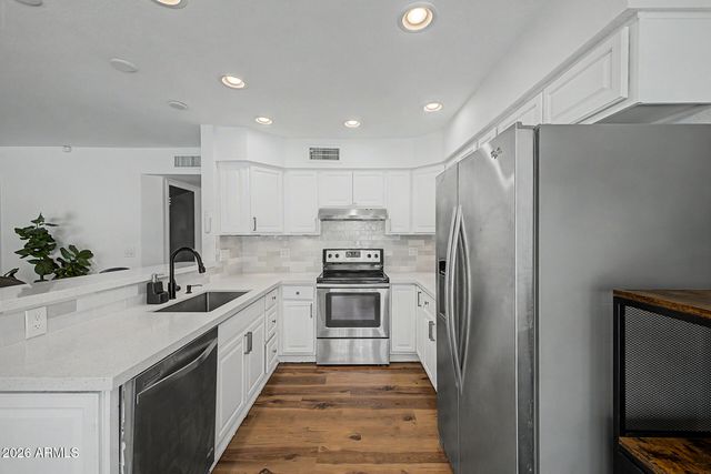 16457 N 47TH Street, Phoenix, AZ 85032