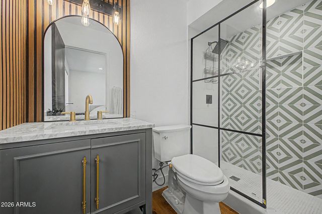 16457 N 47TH Street, Phoenix, AZ 85032