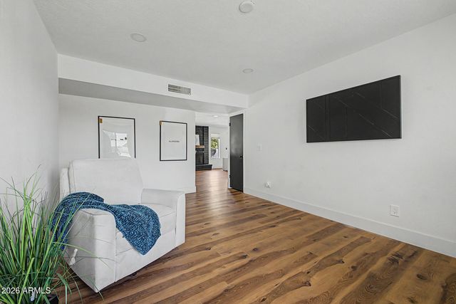 16457 N 47TH Street, Phoenix, AZ 85032