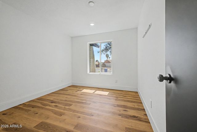 16457 N 47TH Street, Phoenix, AZ 85032