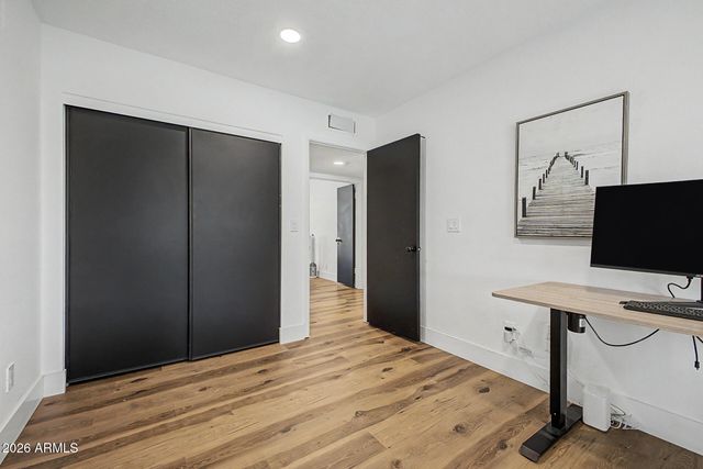 16457 N 47TH Street, Phoenix, AZ 85032