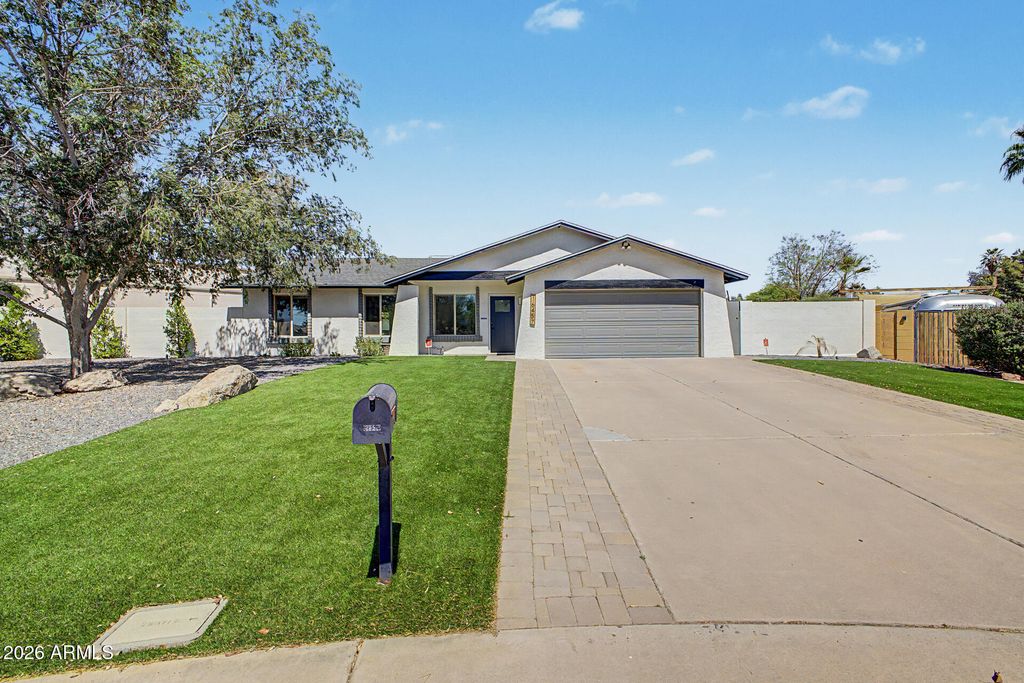 16457 N 47TH Street, Phoenix, AZ 85032