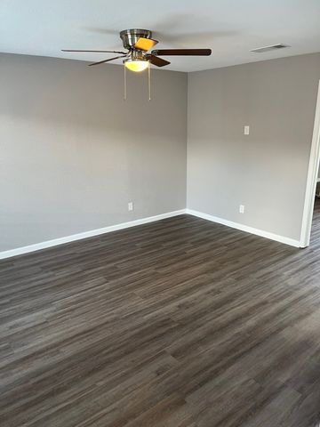 2800 Douglas Avenue 303, Dallas, TX 75219