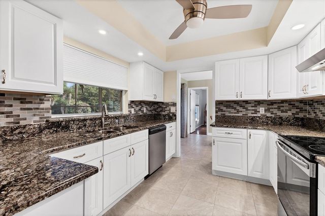 1611 E CYPRESS POINT DRIVE, Venice, FL 34293