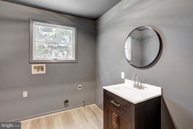 25 FILBERT ST, Hanover, PA 17331