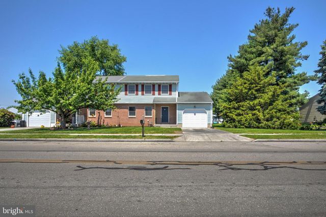 25 FILBERT ST, Hanover, PA 17331