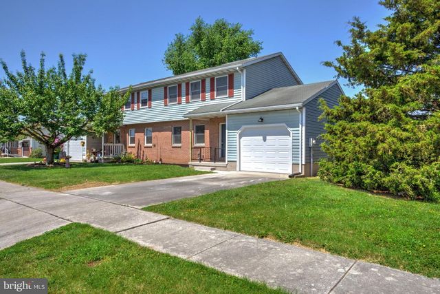 25 FILBERT ST, Hanover, PA 17331