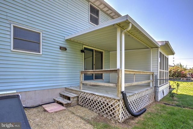 25 FILBERT ST, Hanover, PA 17331