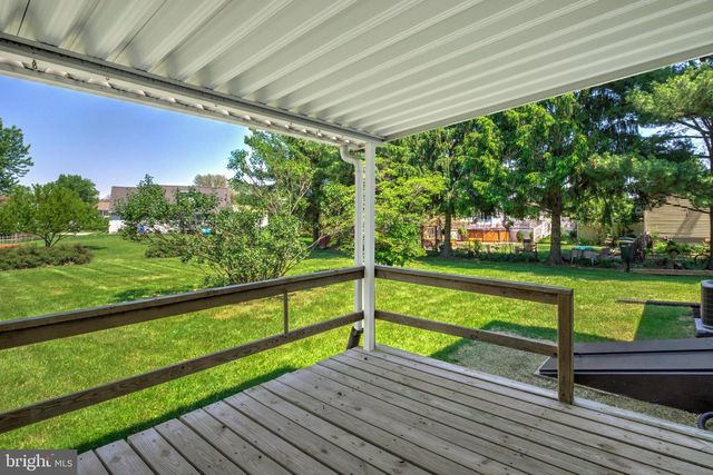 25 FILBERT ST, Hanover, PA 17331
