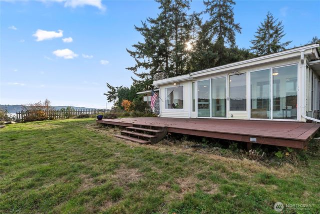 13277 Shoreline Drive SE, Olalla, WA 98359