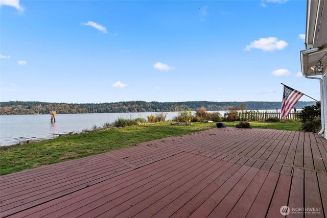 13277 Shoreline Drive SE, Olalla, WA 98359