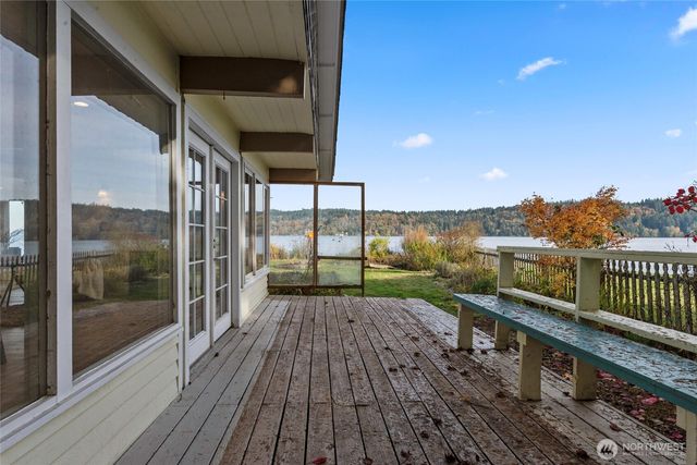 13277 Shoreline Drive SE, Olalla, WA 98359