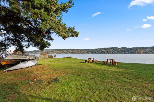13277 Shoreline Drive SE, Olalla, WA 98359