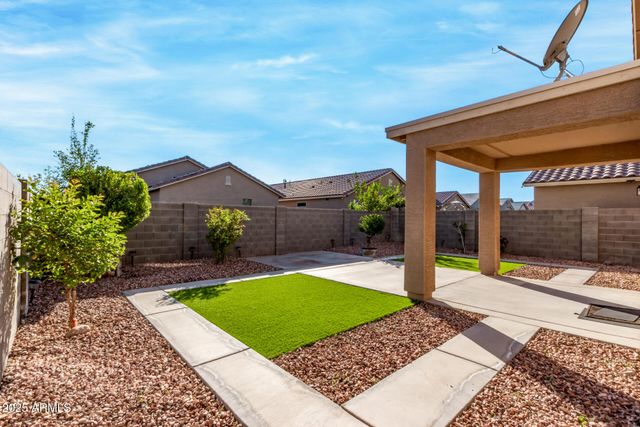 11603 W CALAVAR Road, El Mirage, AZ 85335
