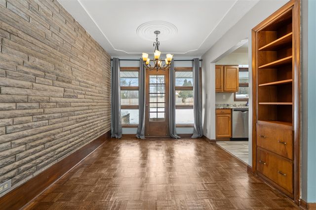 205 Wahwahtaysee Way, Battle Creek, MI 49015