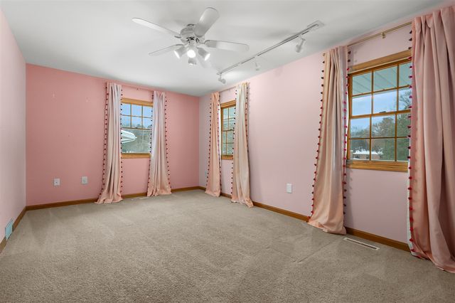 205 Wahwahtaysee Way, Battle Creek, MI 49015