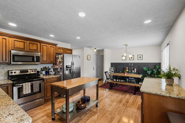 5202 Flintstone Drive, Indianapolis, IN 46237