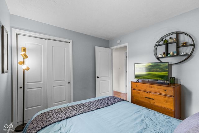 5202 Flintstone Drive, Indianapolis, IN 46237
