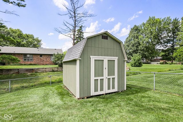 5202 Flintstone Drive, Indianapolis, IN 46237