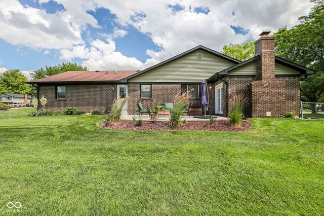 5202 Flintstone Drive, Indianapolis, IN 46237