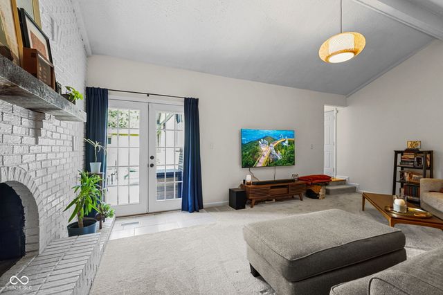 5202 Flintstone Drive, Indianapolis, IN 46237