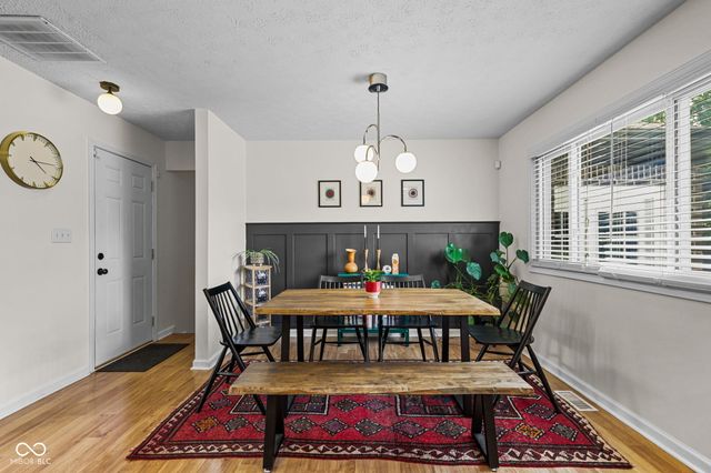 5202 Flintstone Drive, Indianapolis, IN 46237